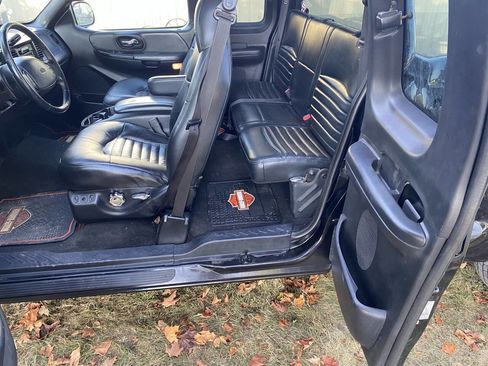 Used 2000 Ford F150 Harley-Davidson RWD image 12