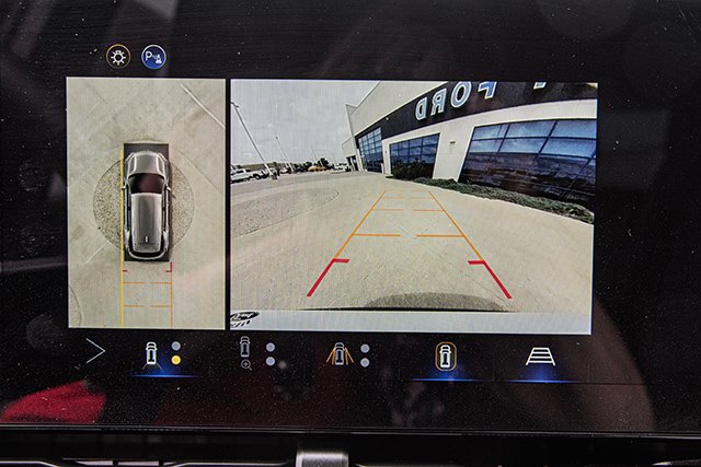 Used 2025 Chevrolet Equinox LT w/ Convenience Package II AWD/4WD image 13