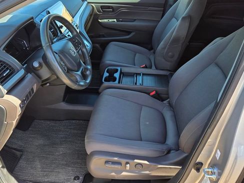 Used 2024 Honda Odyssey EX image 13