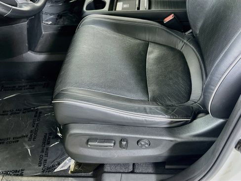 Used 2023 Honda Odyssey Elite image 19