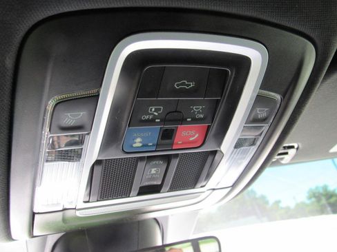 Used 2023 RAM 1500 Laramie AWD/4WD image 34