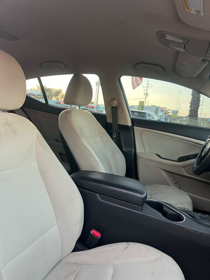 Used 2015 Kia Optima LX FWD image 5