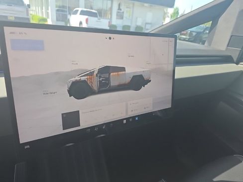 Used 2025 Tesla Cybertruck AWD Crew Cab image 14