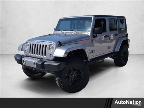 Used 2018 Jeep Wrangler Unlimited Sahara image 1