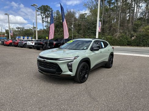 Certified 2025 Chevrolet Trax ACTIV w/ Driver Confidence Package image 12