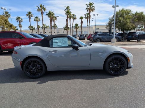 New 2026 MAZDA MX-5 Miata Club RWD image 8