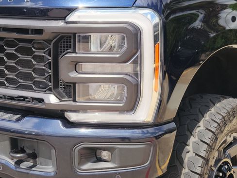 Certified 2023 Ford F250 Lariat w/ Lariat Ultimate Package image 6