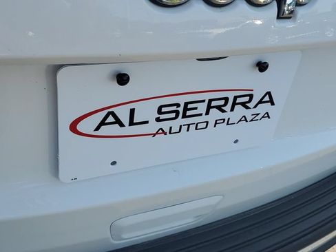 Used 2022 Jeep Grand Cherokee Laredo E w/ Security & Convenience Group AWD/4WD image 7