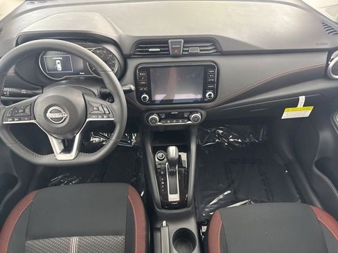 New 2025 Nissan Versa SR w/ Trunk Package image 24