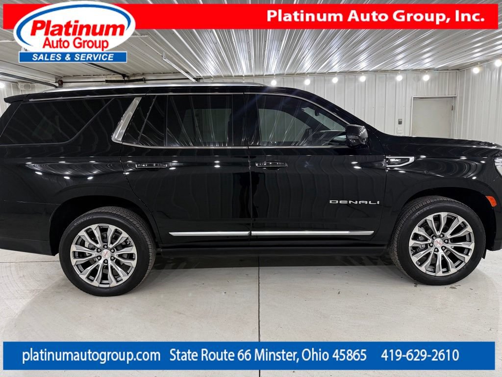 Used 2021 GMC Yukon Denali w/ Denali Premium Package AWD/4WD image 6