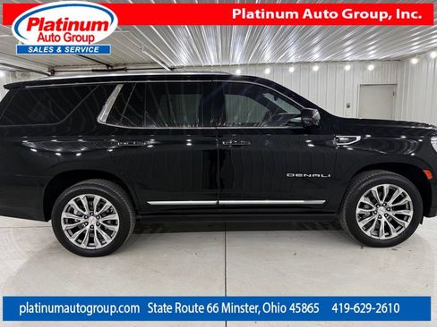 Used 2021 GMC Yukon Denali w/ Denali Premium Package AWD/4WD image 6