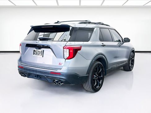 Used 2022 Ford Explorer ST w/ Equipment Group 401A RWD image 4