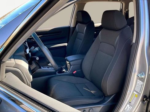 Used 2024 Honda CR-V EX image 17