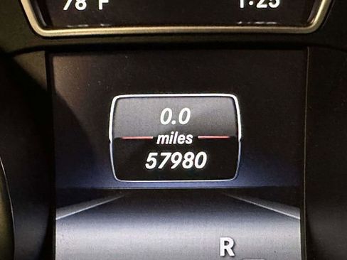 Used 2014 Mercedes-Benz CLA 250 4MATIC image 27