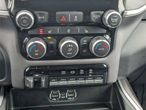 Used 2021 RAM 2500 Big Horn w/ Night Edition AWD/4WD image 28