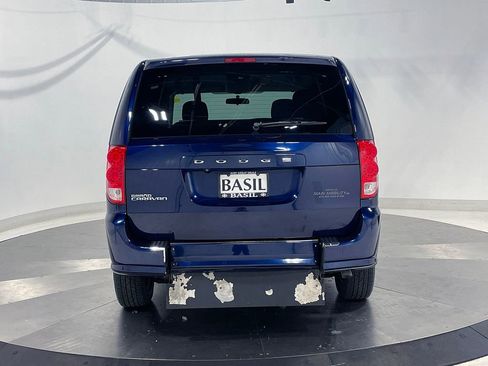 Used 2017 Dodge Grand Caravan SE w/ Power Window Group FWD image 6