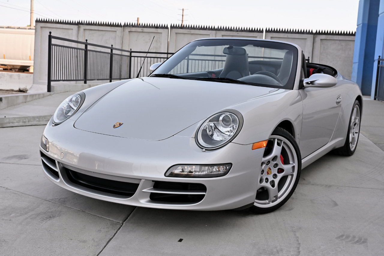 Used 2005 Porsche 911 Carrera S RWD image 26