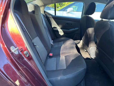 Used 2024 Nissan Sentra SV FWD image 37