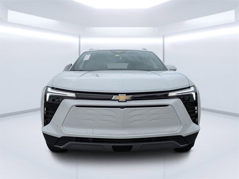 New 2025 Chevrolet Blazer EV LT w/ Super Cruise Package image 11