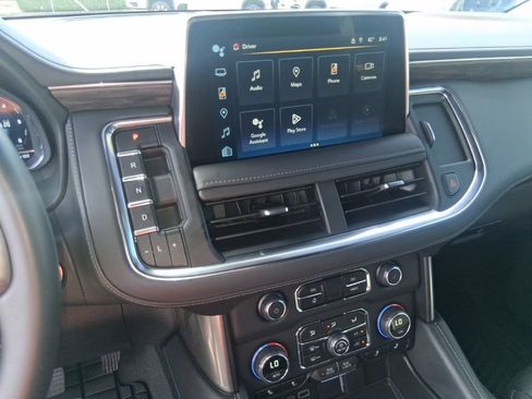 Used 2023 Chevrolet Tahoe Z71 w/ Luxury Package AWD/4WD image 14