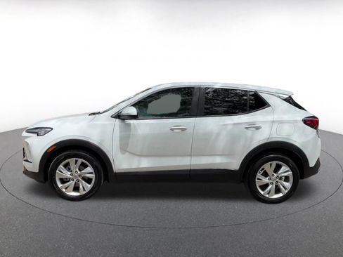 Used 2025 Buick Encore GX Preferred FWD image 9