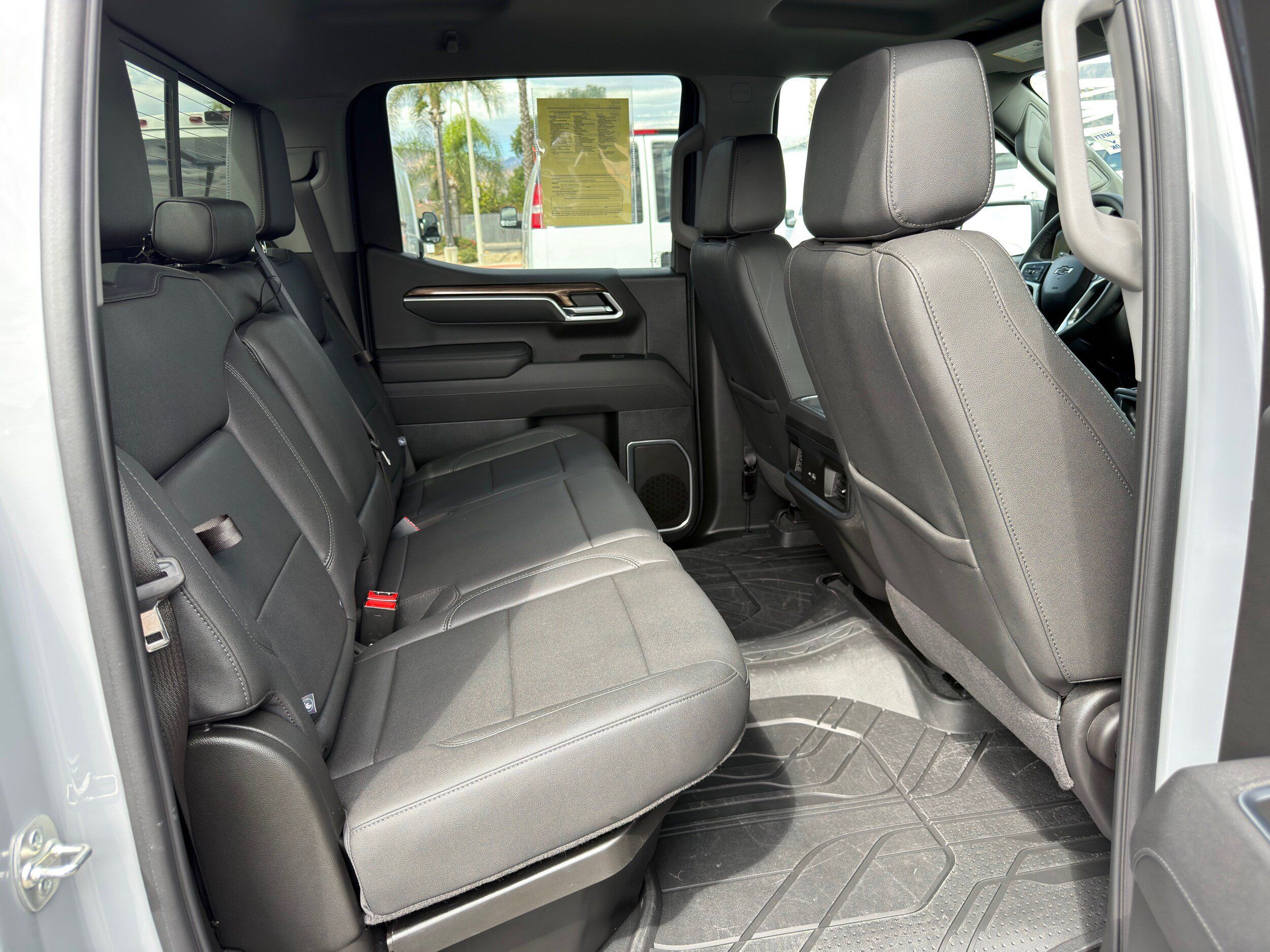 Used 2025 Chevrolet Silverado 1500 RST w/ Convenience Package II RWD image 12