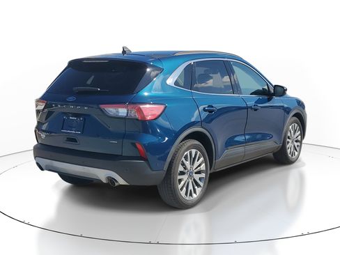 Used 2020 Ford Escape Titanium FWD image 6