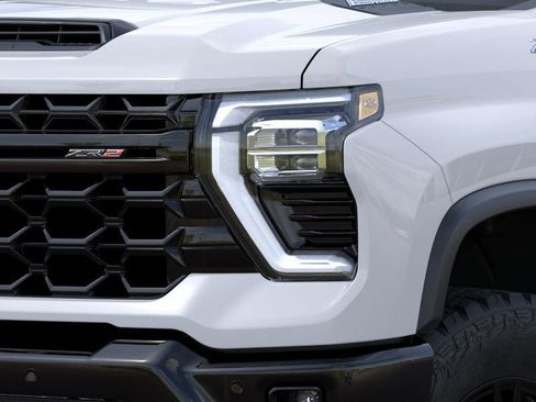 New 2026 Chevrolet Silverado 2500 ZR2 w/ LPO, Dark Essentials Package image 10