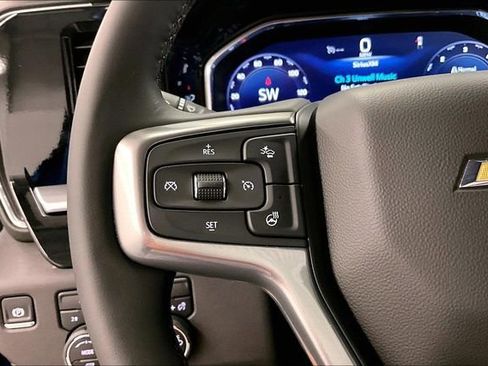 Used 2025 Chevrolet Silverado 1500 LT AWD/4WD image 26