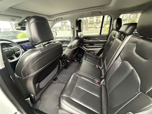 Used 2022 Jeep Grand Cherokee Limited 4xe AWD/4WD image 25