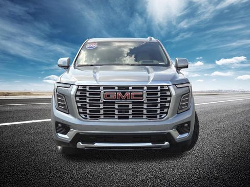 New 2026 GMC Yukon XL Denali w/ Denali Reserve Package AWD/4WD image 17