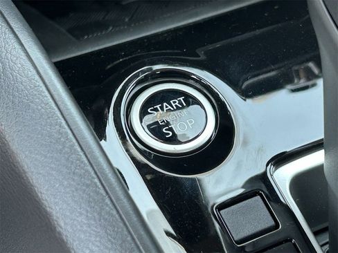 New 2025 Nissan Versa SV image 26