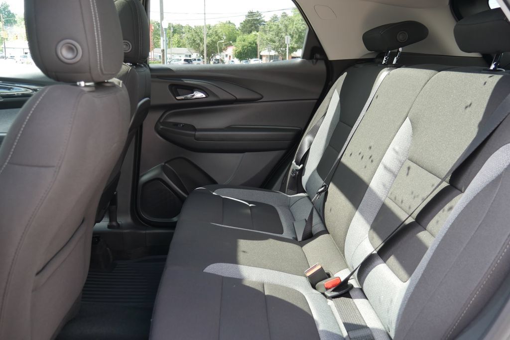New 2026 Chevrolet TrailBlazer LT w/ Midnight Edition AWD/4WD image 16