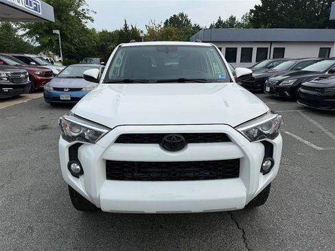 Used 2019 Toyota 4Runner SR5 AWD/4WD image 3