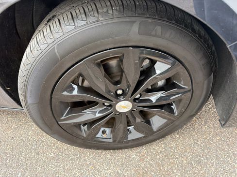 Used 2023 Chevrolet Malibu LT image 5