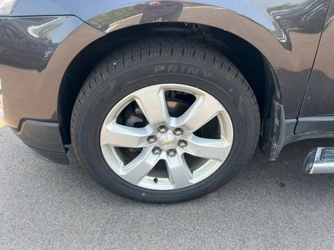 Used 2017 Chevrolet Traverse LT w/ Style and Technology Package FWD image 8