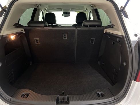 Used 2022 Buick Encore Preferred image 13