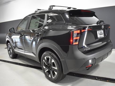 New 2026 Nissan Kicks SV w/ SV Premium Package image 3