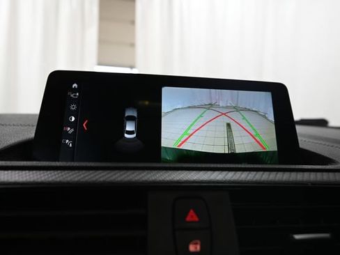 Used 2018 BMW M2 RWD image 8