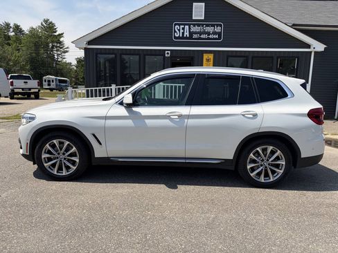Used 2018 BMW X3 xDrive30i w/ Executive Package AWD/4WD image 4