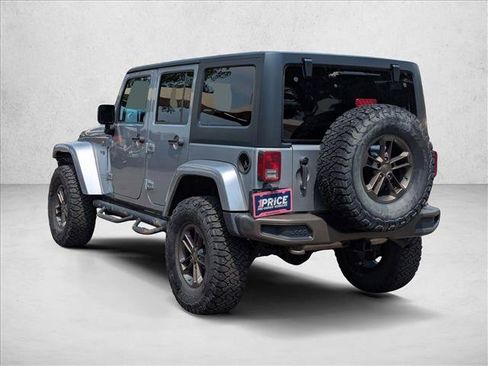 Used 2016 Jeep Wrangler Unlimited Sahara AWD/4WD image 7