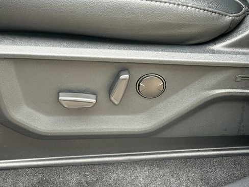 New 2025 Ford F150 Lariat w/ Equipment Group 501A Mid image 33