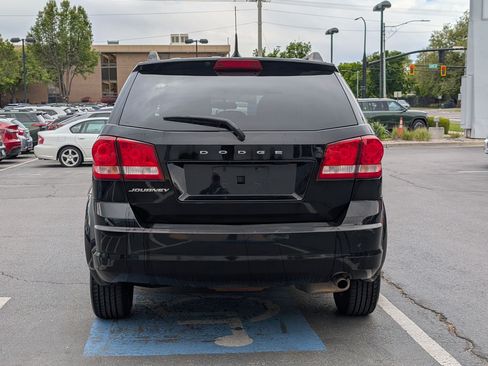 Used 2014 Dodge Journey SE w/ Flexible Seating Group FWD image 4