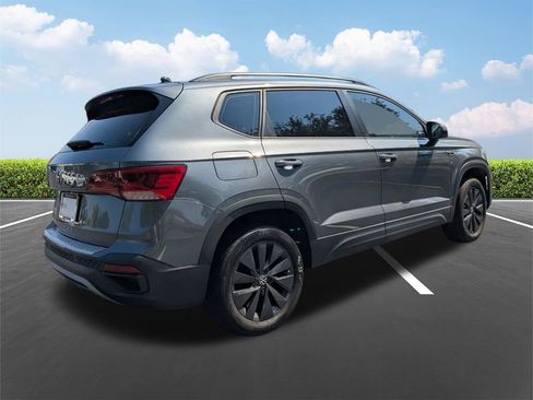 Used 2024 Volkswagen Taos S FWD image 5