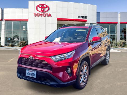 Used 2025 Toyota RAV4 XLE Premium FWD image 2