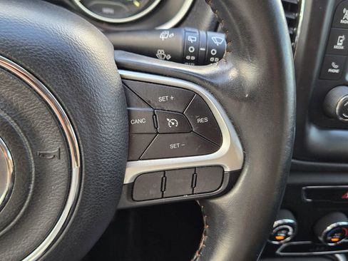 Used 2018 Jeep Compass Latitude w/ Safe & Security Group image 31