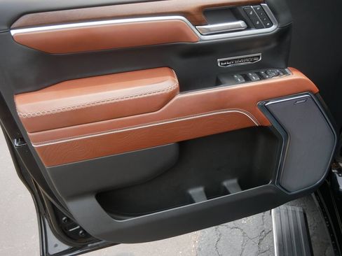 Certified 2025 GMC Sierra 1500 Denali Ultimate AWD/4WD image 16