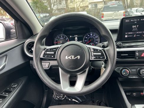 Used 2024 Kia Forte LXS image 20