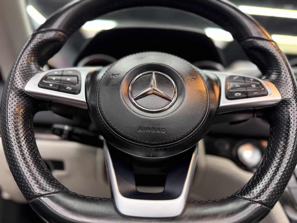 Used 2017 Mercedes-Benz SL 550 w/ Driver Assistance Package image 23