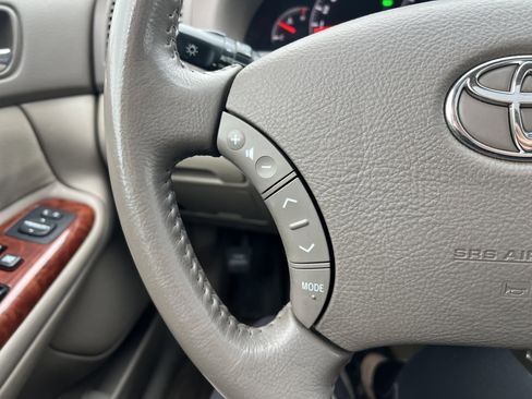 Used 2006 Toyota Camry LE image 16